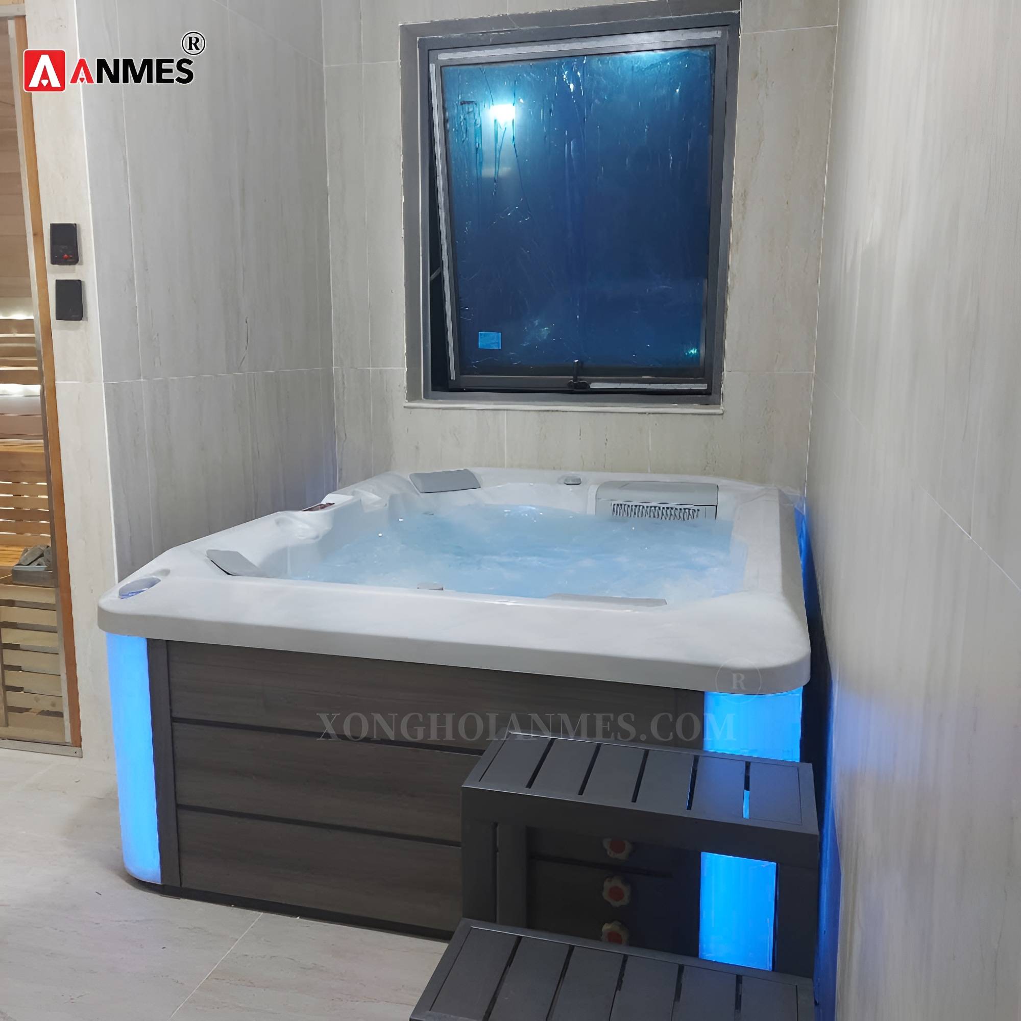 Lắp đặt bể sục jacuzzi nhập khẩu tại biệt thự Ecopark Hưng Yên